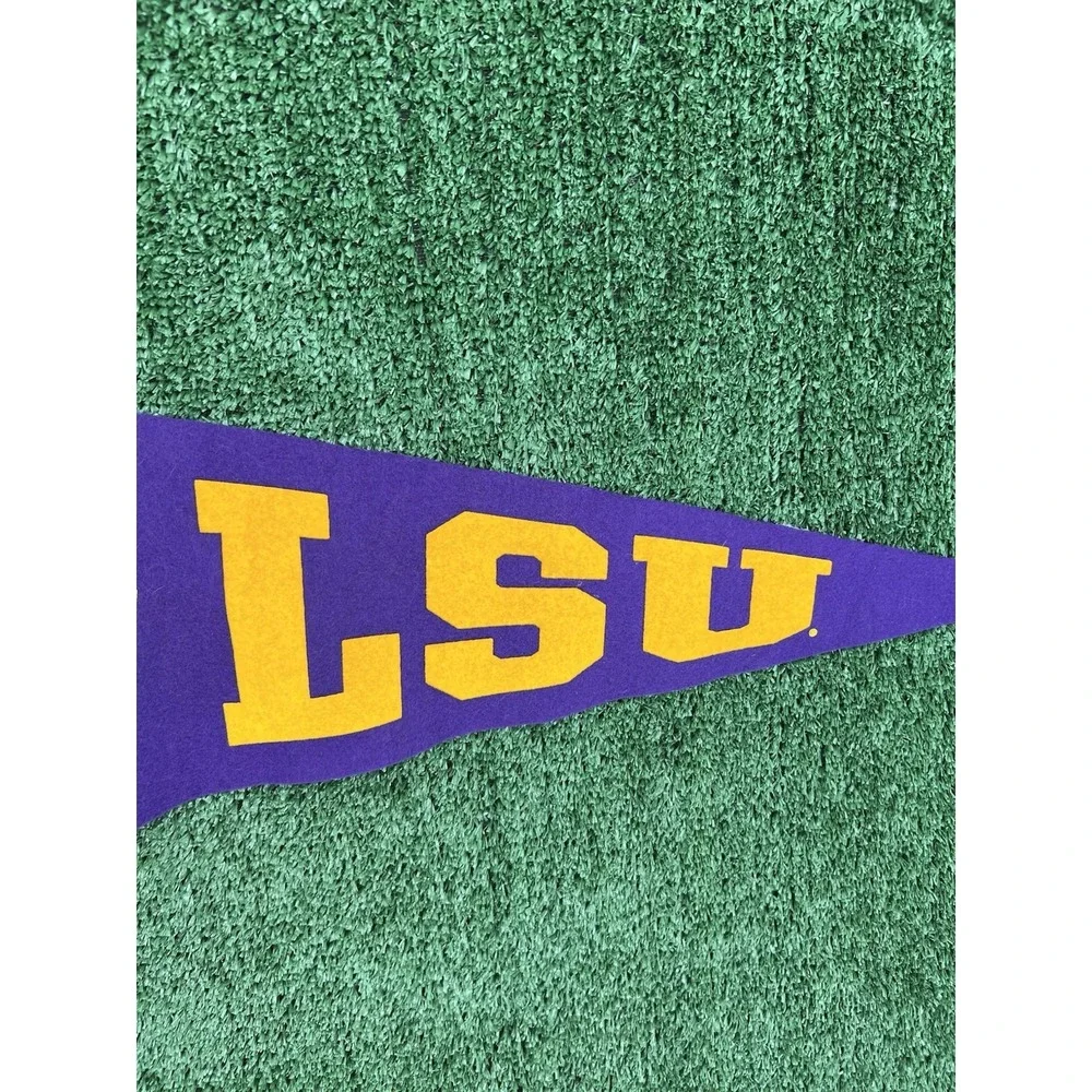 1990's LSU Tigers Felt pennant Purple Yellow